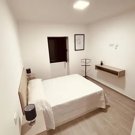 Ramos Ii-funchal * Funchal (Madeira)